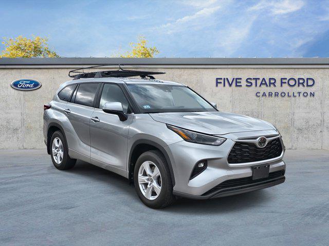 used 2024 Toyota Highlander car, priced at $34,250