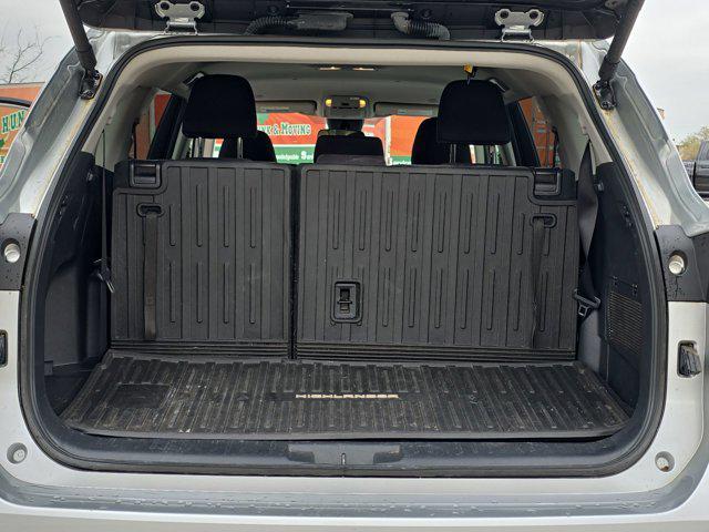 used 2024 Toyota Highlander car, priced at $34,250