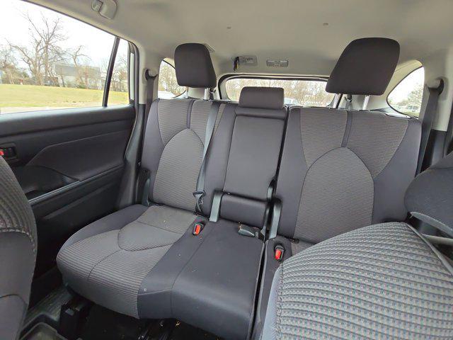 used 2024 Toyota Highlander car, priced at $34,250