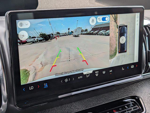 new 2025 Ford Expedition car, priced at $78,064