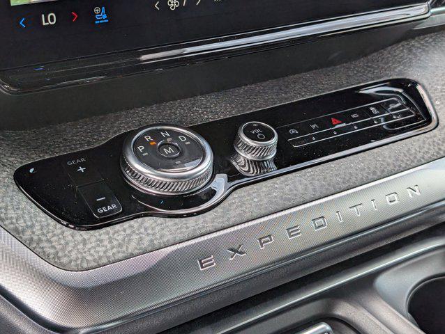 new 2025 Ford Expedition car, priced at $78,064
