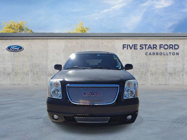used 2013 GMC Yukon car, priced at $12,000