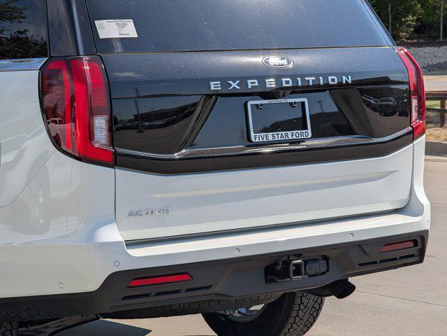 new 2025 Ford Expedition car, priced at $68,492