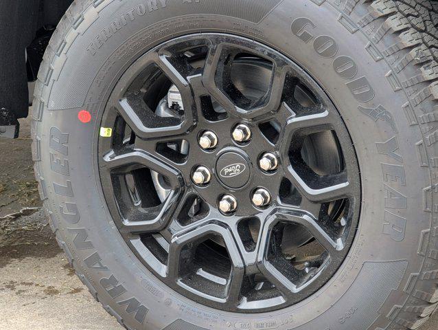 new 2025 Ford F-150 car, priced at $58,692