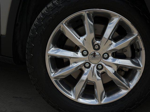 used 2014 Jeep Cherokee car, priced at $8,725