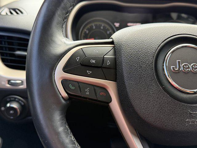 used 2014 Jeep Cherokee car, priced at $8,725