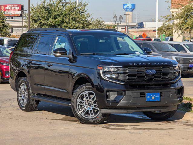 new 2025 Ford Expedition car, priced at $65,878