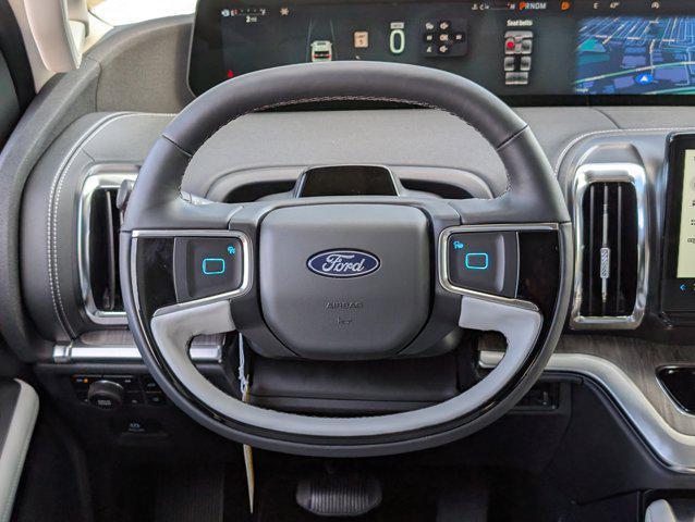 new 2025 Ford Expedition car, priced at $85,298