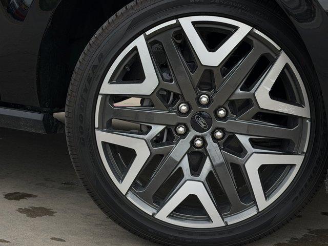 new 2026 Ford Expedition car, priced at $84,679