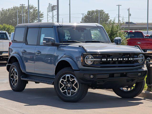 new 2025 Ford Bronco car, priced at $51,467