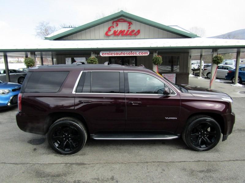 used 2017 GMC Yukon car, priced at $25,995