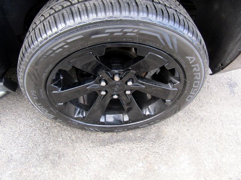 used 2017 GMC Yukon car, priced at $25,995