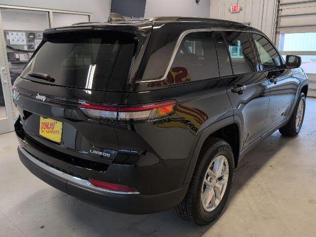 new 2025 Jeep Grand Cherokee car, priced at $37,915