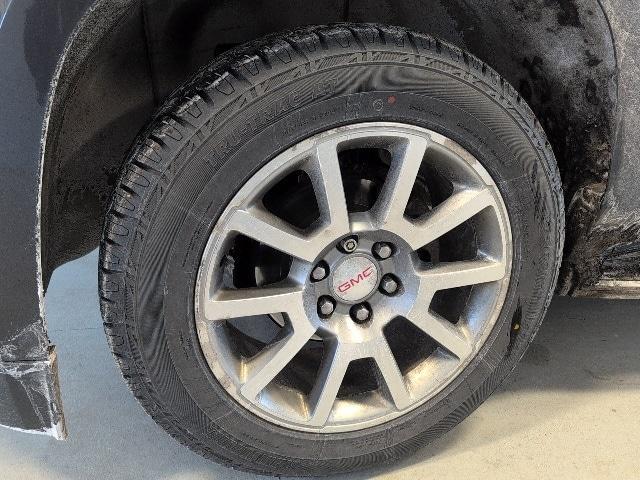 used 2016 GMC Yukon car, priced at $18,994