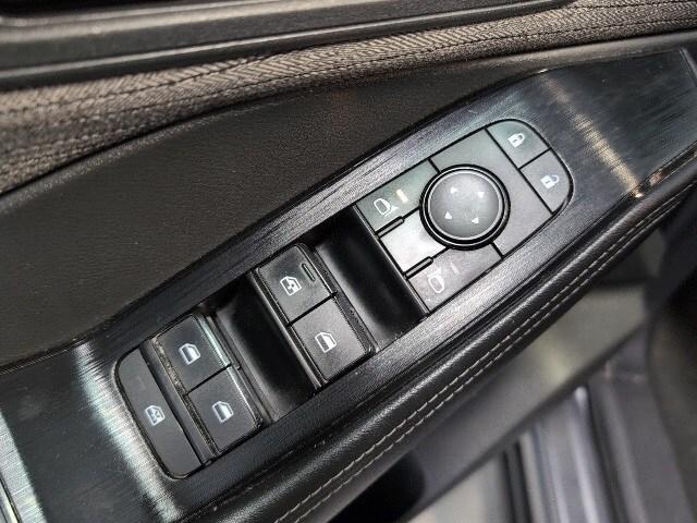 used 2022 Nissan Rogue car, priced at $18,999