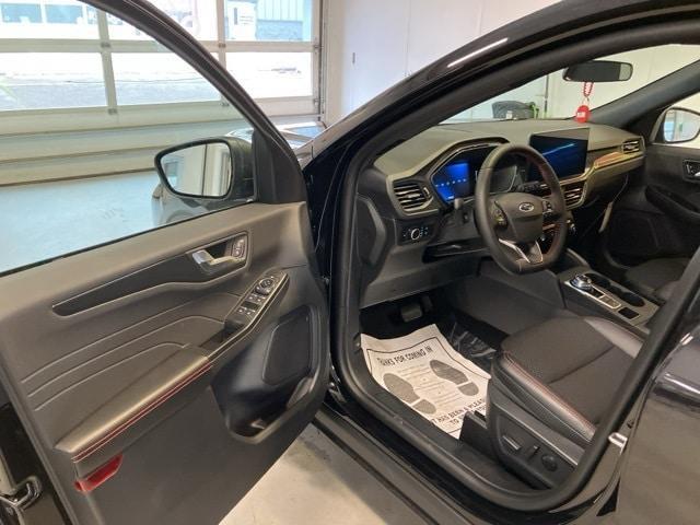 new 2025 Ford Escape car, priced at $31,680