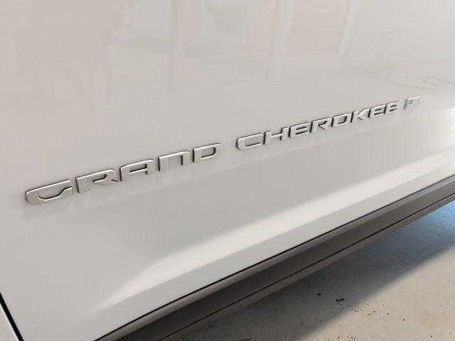 new 2025 Jeep Grand Cherokee car, priced at $35,575