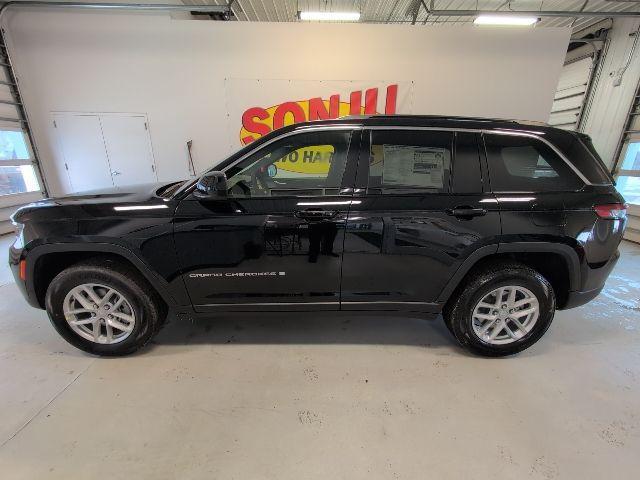 new 2026 Jeep Grand Cherokee car, priced at $46,075