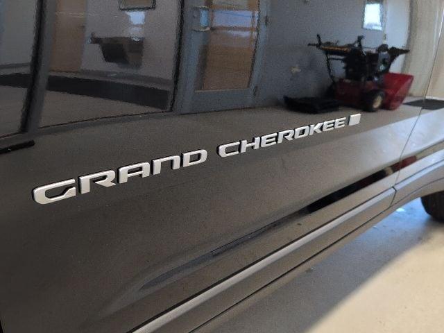 new 2026 Jeep Grand Cherokee car, priced at $46,075