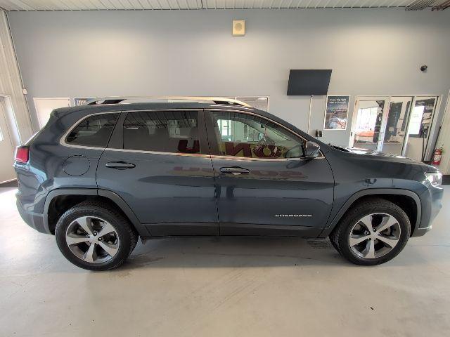 used 2020 Jeep Cherokee car, priced at $17,099