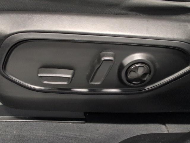 used 2023 Jeep Grand Cherokee car, priced at $27,899