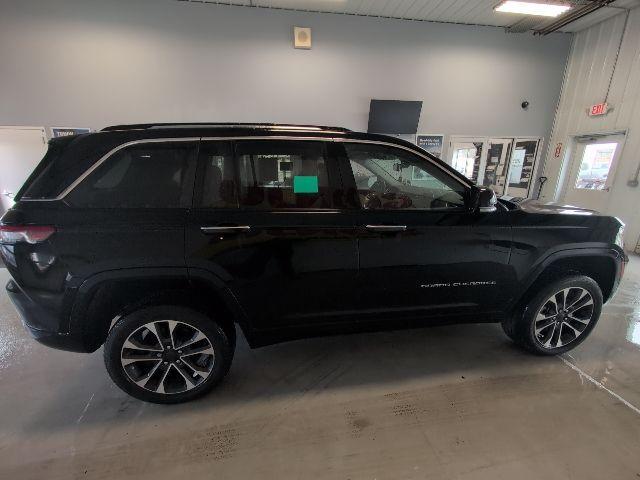 used 2022 Jeep Grand Cherokee car, priced at $35,996