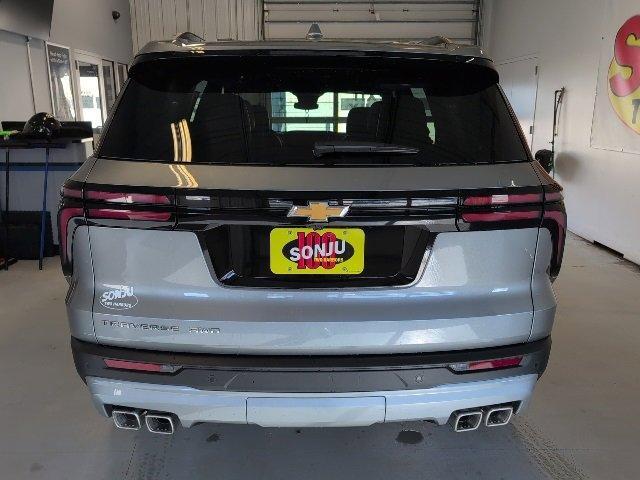 new 2026 Chevrolet Traverse car, priced at $43,690