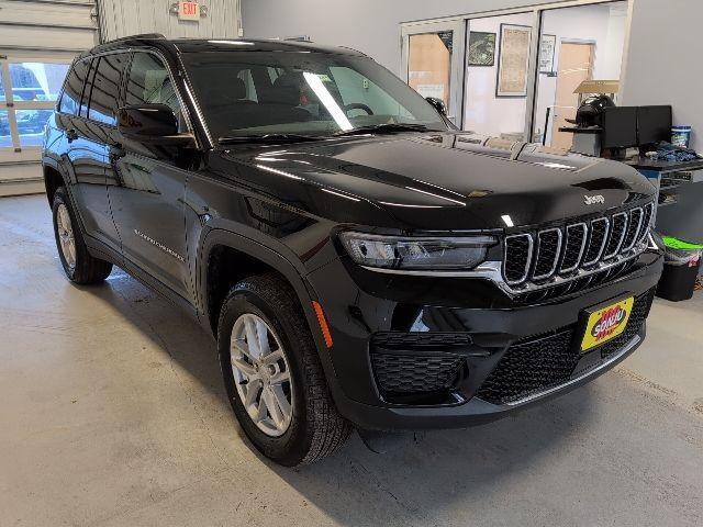 new 2026 Jeep Grand Cherokee car, priced at $43,005