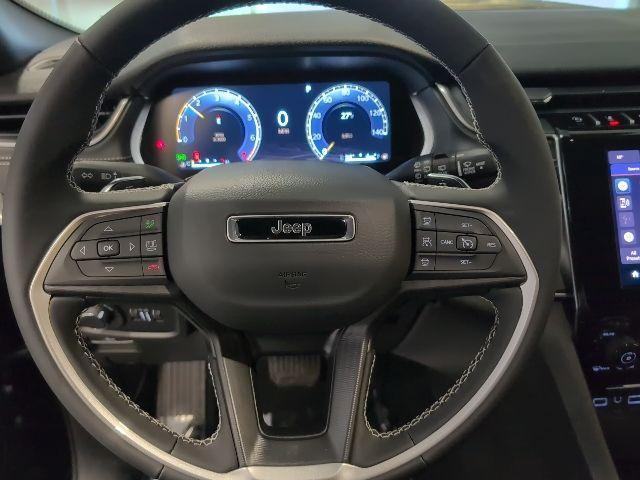 new 2026 Jeep Grand Cherokee car, priced at $43,005