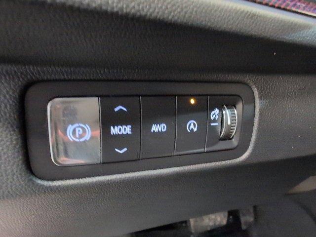 new 2026 Chevrolet Traverse car, priced at $58,050