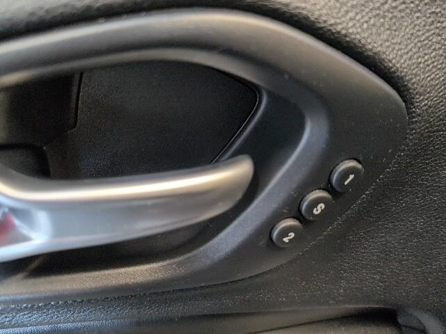 used 2019 Jeep Cherokee car, priced at $15,986