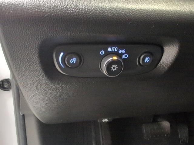 used 2021 Chevrolet Traverse car, priced at $26,999