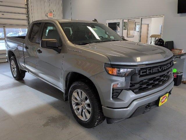 new 2026 Chevrolet Silverado 1500 car, priced at $43,220