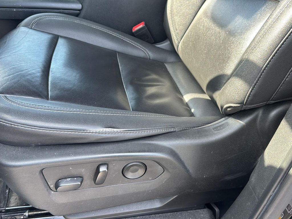 used 2022 Chevrolet Suburban car, priced at $21,995