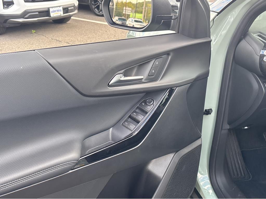 new 2026 Chevrolet Equinox car, priced at $31,995