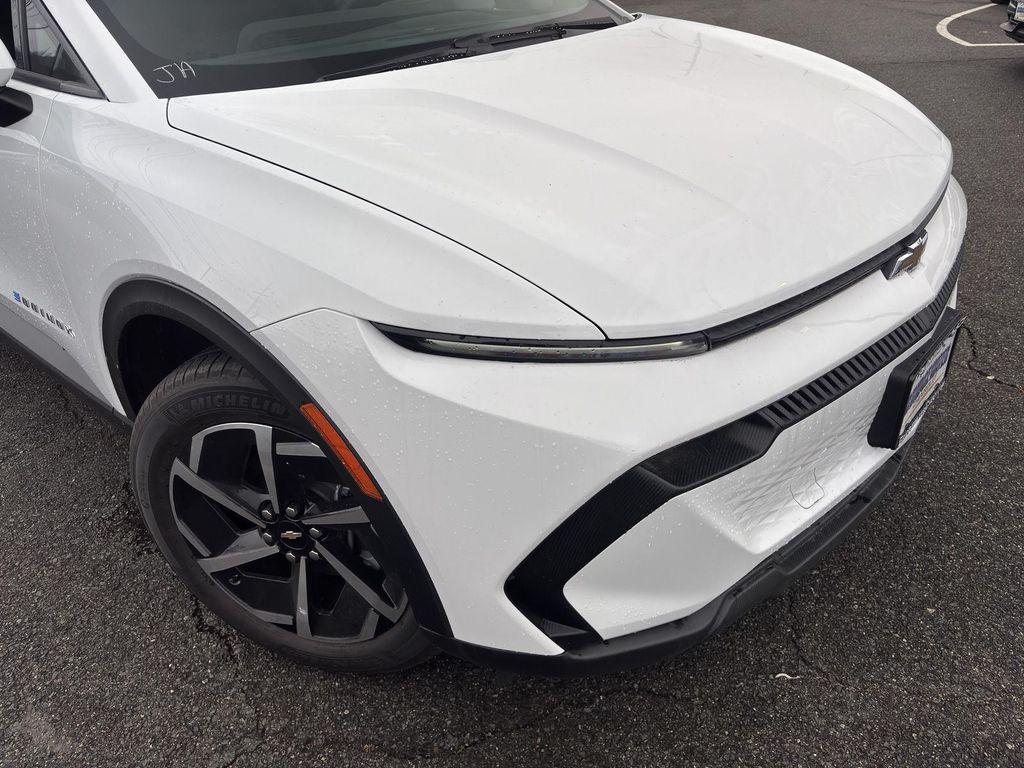 new 2026 Chevrolet Equinox EV car, priced at $29,245