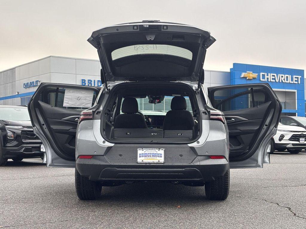 new 2026 Chevrolet Equinox EV car, priced at $29,245