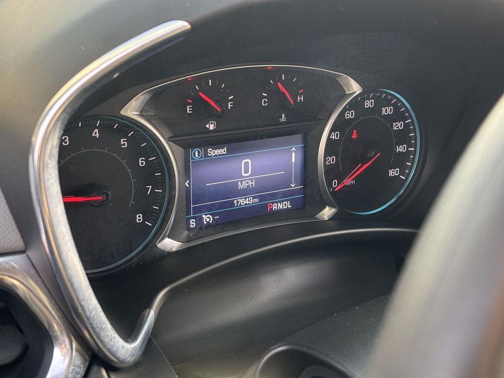 used 2022 Chevrolet Equinox car, priced at $19,500