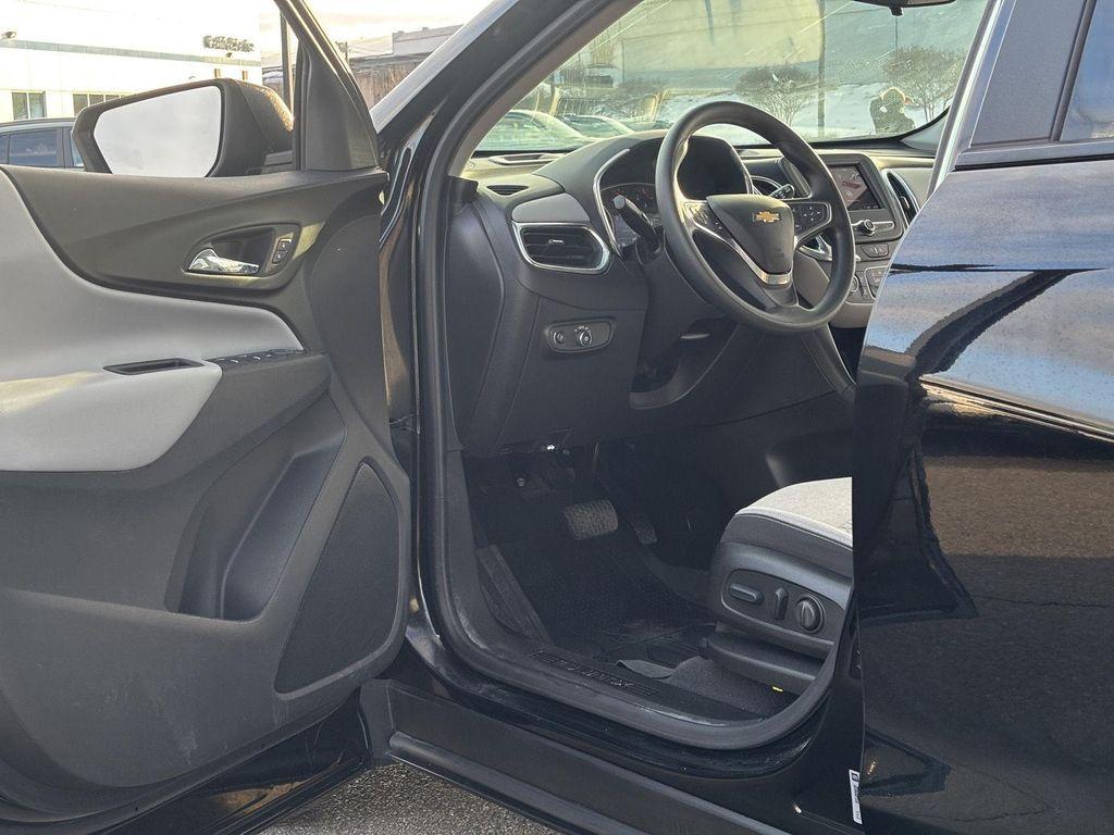 used 2022 Chevrolet Equinox car, priced at $19,500