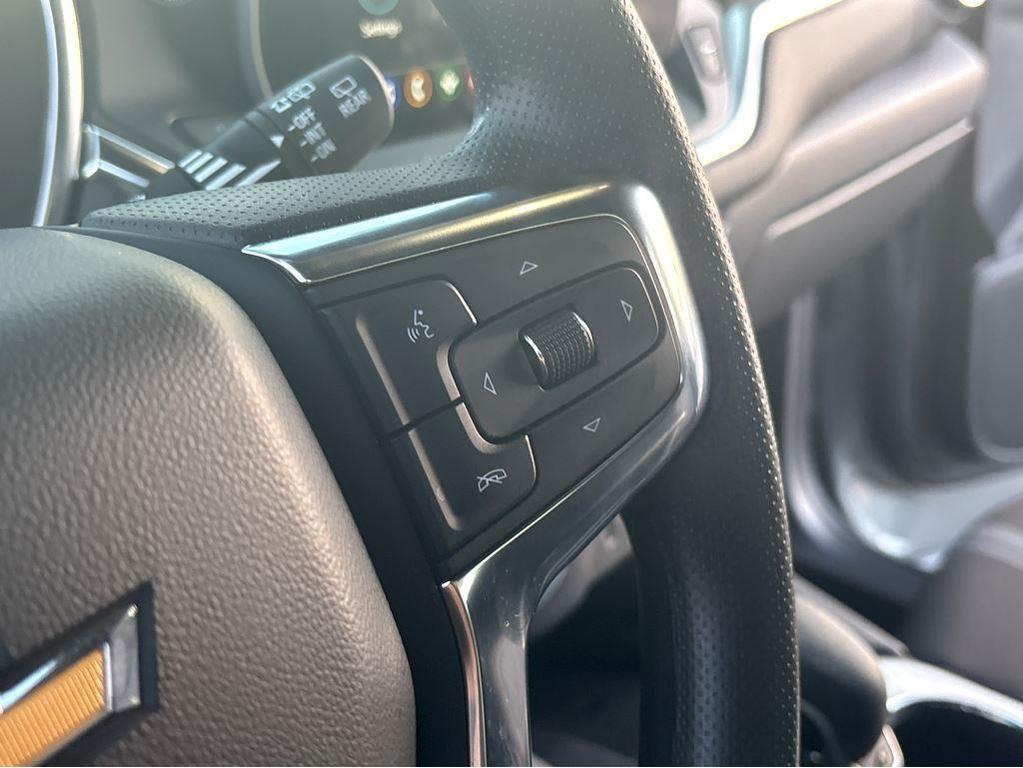 new 2025 Chevrolet Blazer car, priced at $37,926