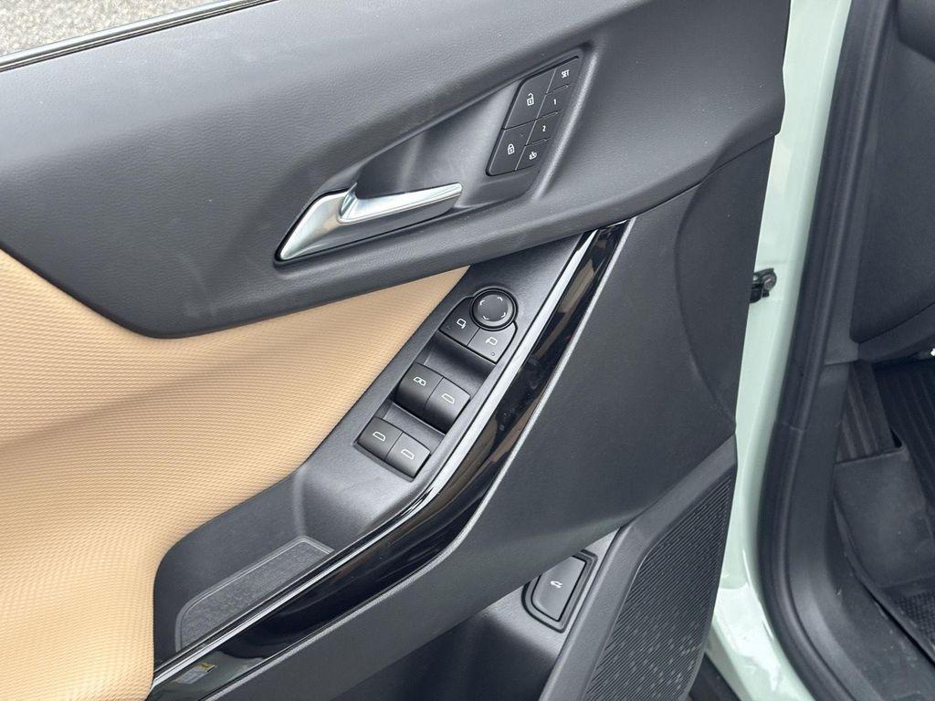 new 2026 Chevrolet Equinox car, priced at $37,615