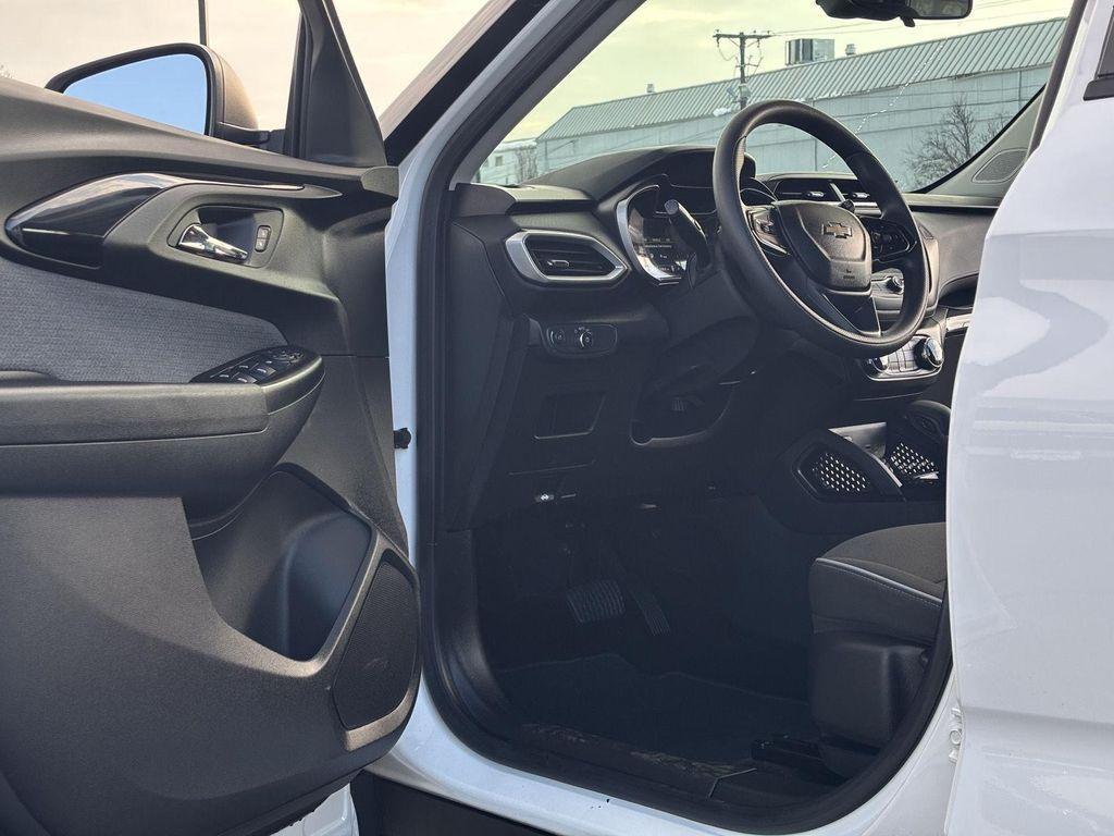used 2023 Chevrolet TrailBlazer car, priced at $18,494