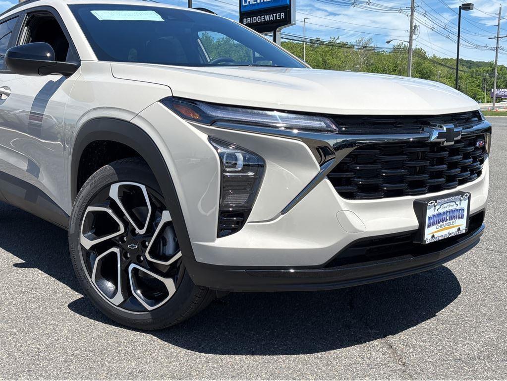 new 2026 Chevrolet Trax car, priced at $28,489