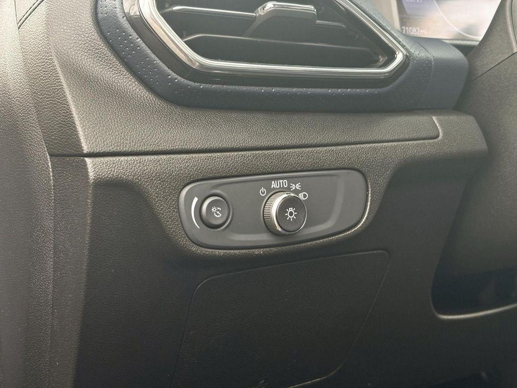 used 2022 Chevrolet Bolt EUV car, priced at $17,884