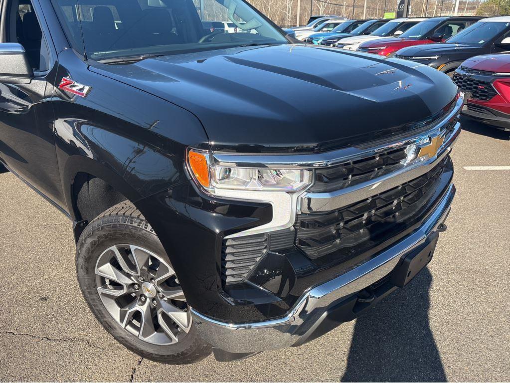new 2025 Chevrolet Silverado 1500 car, priced at $55,545