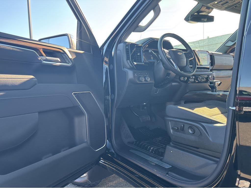 new 2025 Chevrolet Silverado 1500 car, priced at $55,545