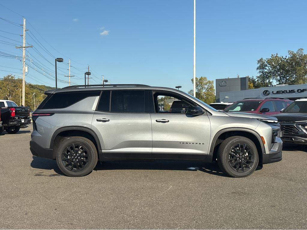 new 2026 Chevrolet Traverse car, priced at $47,980