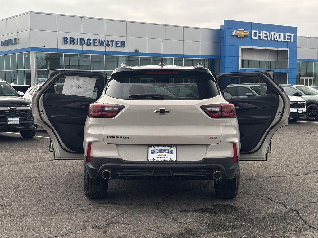 new 2026 Chevrolet TrailBlazer car, priced at $29,890