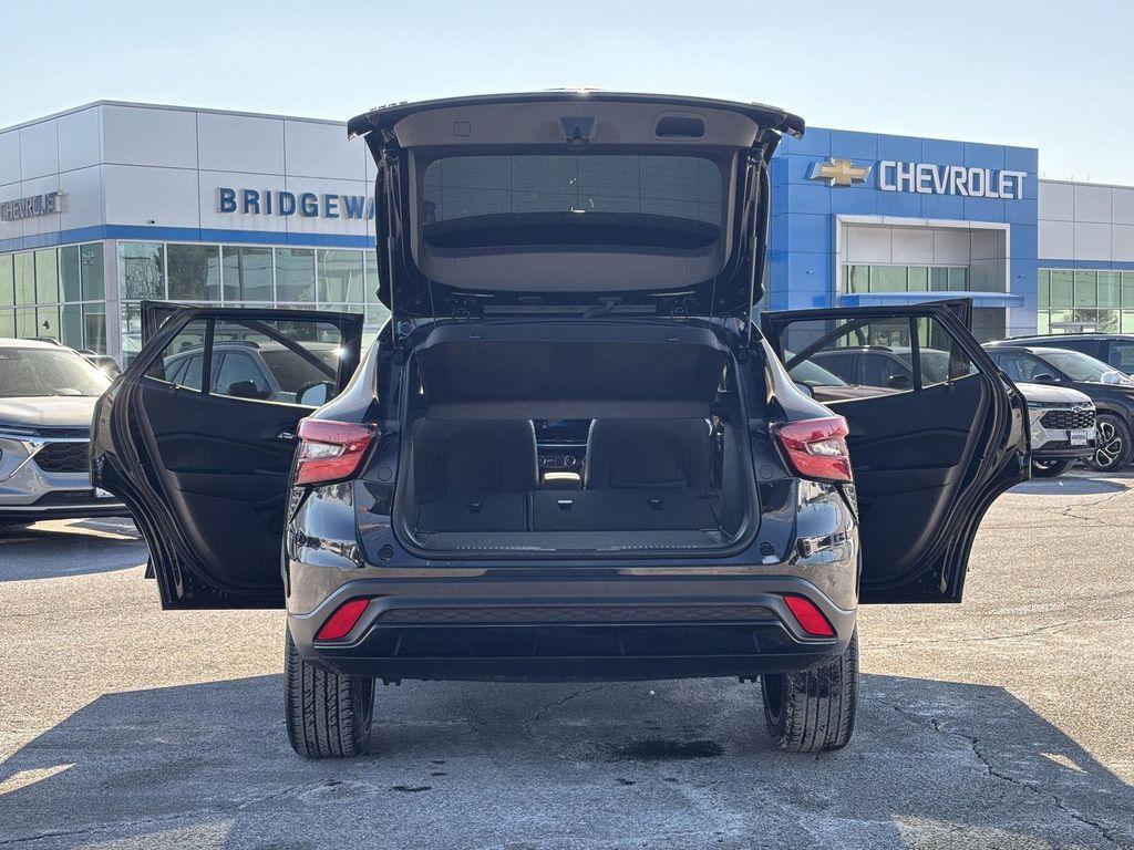 used 2024 Chevrolet Trax car, priced at $22,499