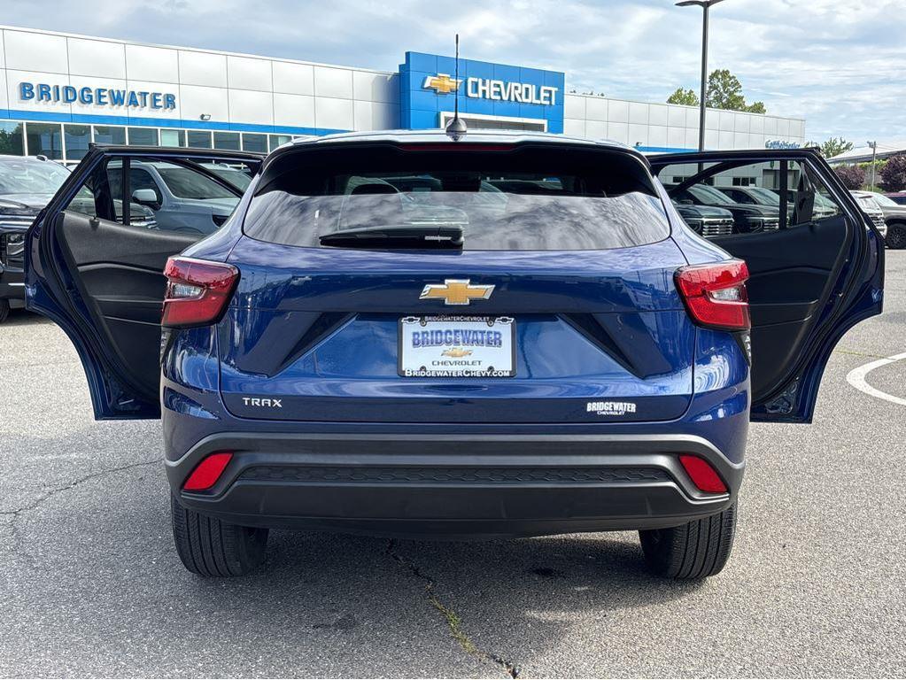 used 2024 Chevrolet Trax car, priced at $21,901